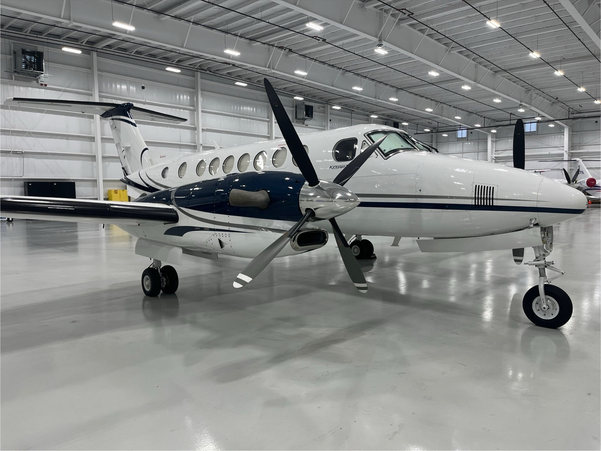 N713BB King Air 360 exterior